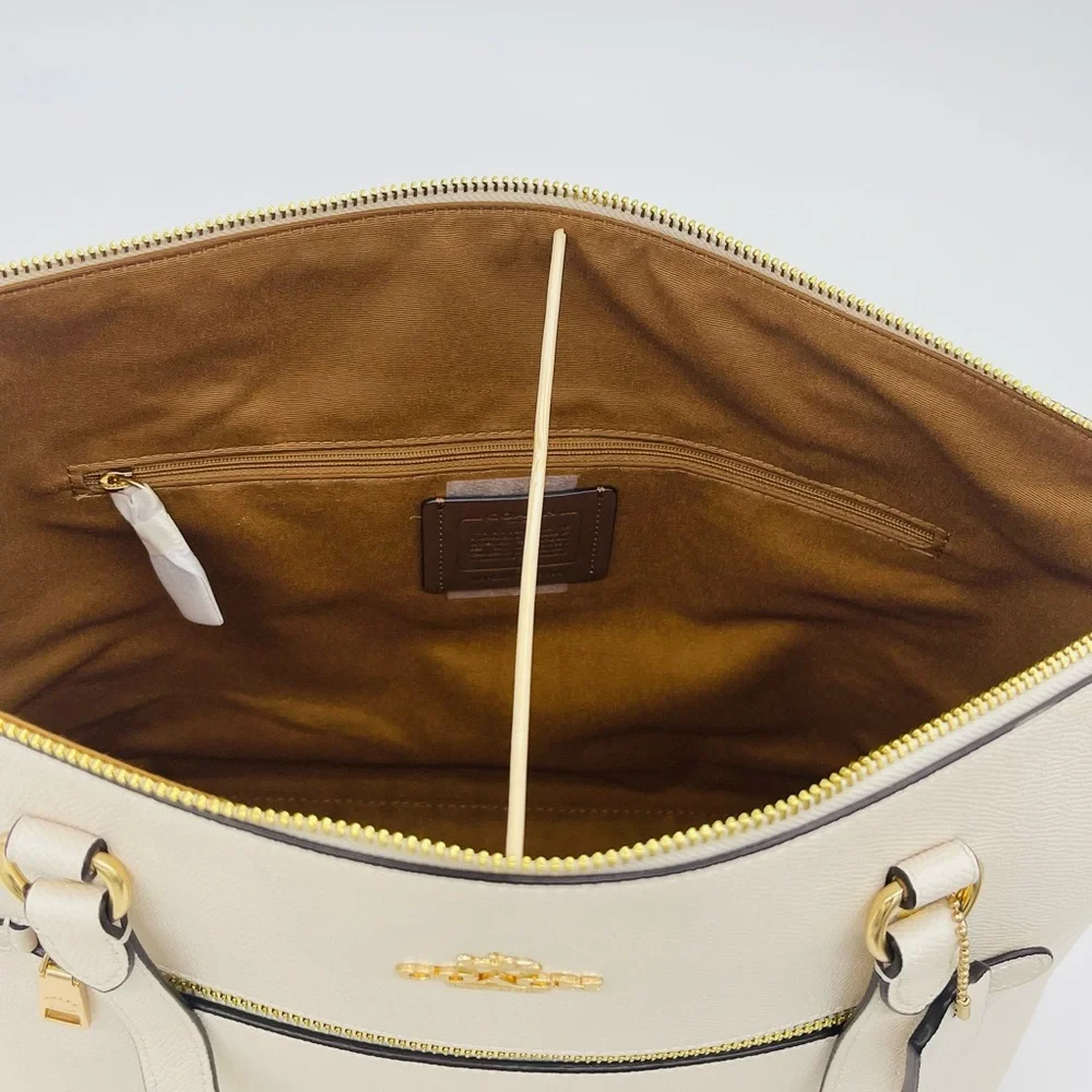 Coach Gallery Tote Bag - Picture 7 of 9